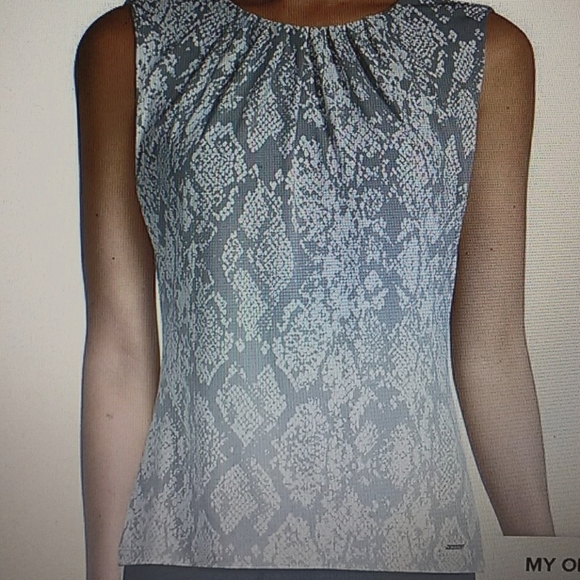 Calvin Klein Snakeskin Print pleated neckline sleeveless blouse Size XS - Picture 2 of 9